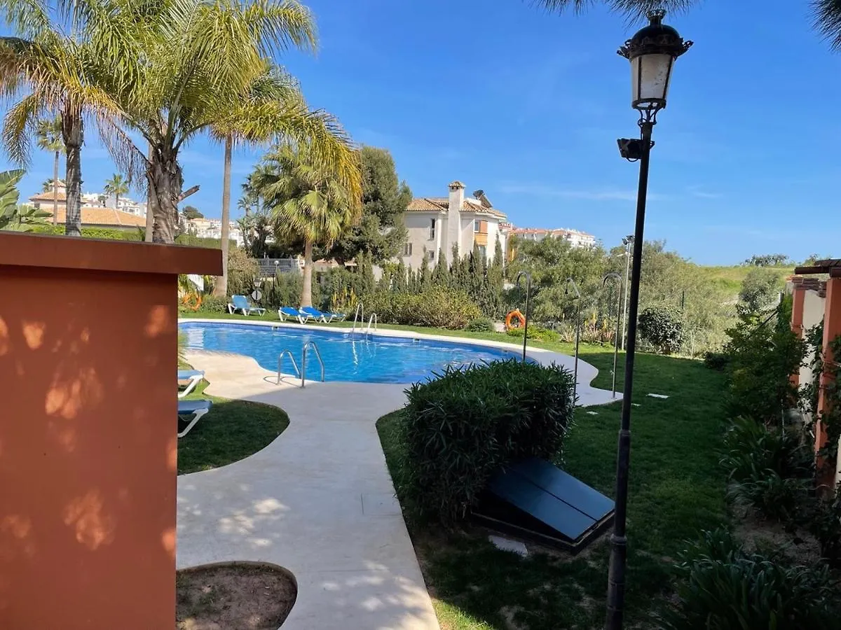 Apartamento Familiar Paraiso En Riviera Del Sol ミハス 0*,  スペイン